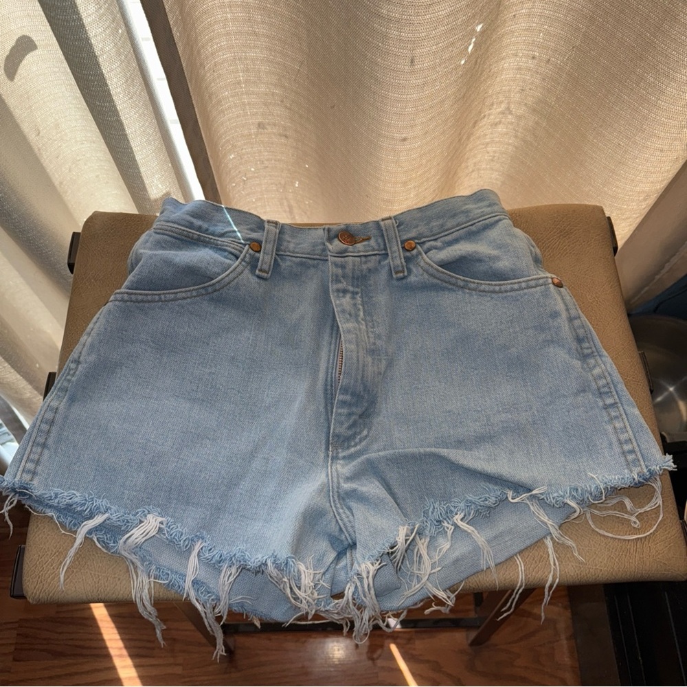 Wrangler Reworked Cut-Off Short Sky Blue Frayed Denim Shorts Size 7x30